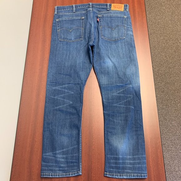 Men's 513 Levi's Mom Jean - Picture 5 of 11